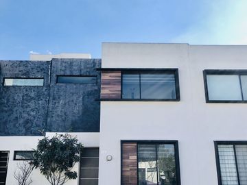 Propiedad en Altezza Residencial