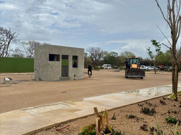 EN VENTA CASA DE DOS PISOS EN SANTA LORETO, CAUCEL | SE ACEPTA INFONAVIT |
