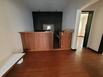 Casa ideal para Negocio o giro Comercial  en la  García Ginerés