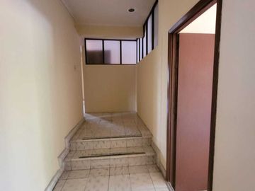 Casa ideal para Negocio o giro Comercial  en la  García Ginerés