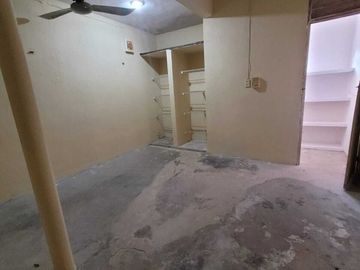 Casa ideal para Negocio o giro Comercial  en la  García Ginerés