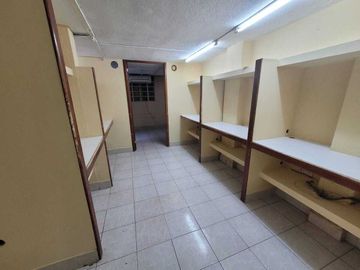 Casa ideal para Negocio o giro Comercial  en la  García Ginerés