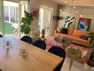 OPORTUNIDAD  ESPECTACULAR CONDOMINIO 4 DORM, PISC, QUINCHO