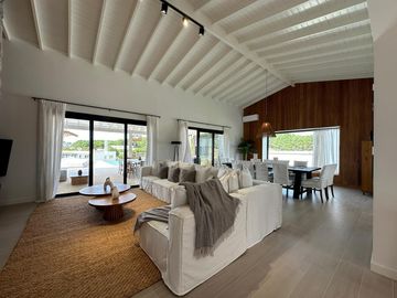 Casa en venta - 4 Dormitorios 2 Baños - 1.002Mts2 - Pinamar