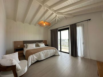 Casa en venta - 4 Dormitorios 2 Baños - 1.002Mts2 - Pinamar