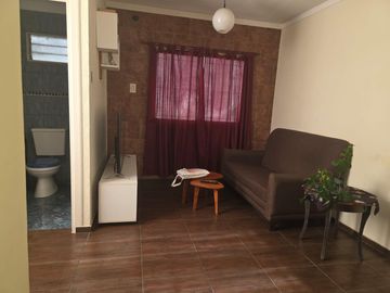 Casa en tres plantas, en excelente estado