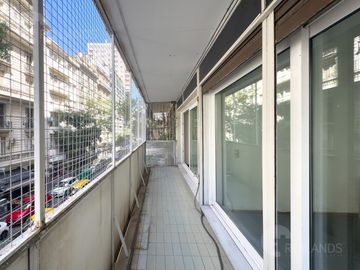 Venta Departamento 3 Ambientes Semipiso Balcón Recoleta