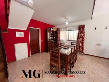 Casa en venta, 7 ambientes - Tristán Suárez