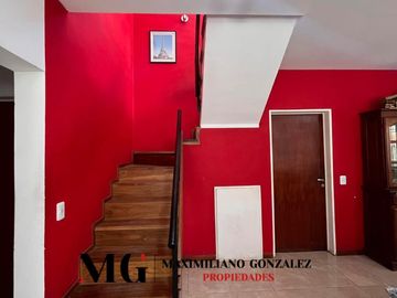 Casa en venta, 7 ambientes - Tristán Suárez
