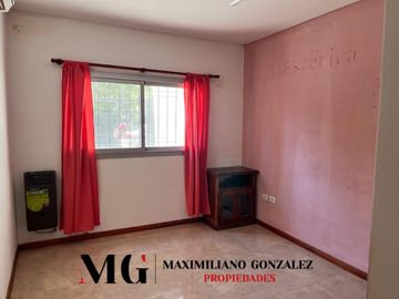 Casa en venta, 7 ambientes - Tristán Suárez