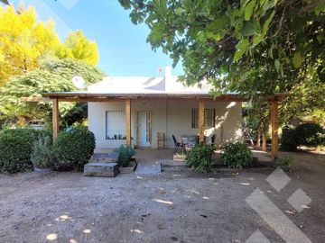 Venta Chacra  con Residencia y Galpón 3,5 has Allen. R Negro