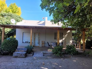 Venta Chacra  con Residencia y Galpón 3,5 has Allen. R Negro