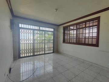 Venta de Casa Unifamiliar en Manta
