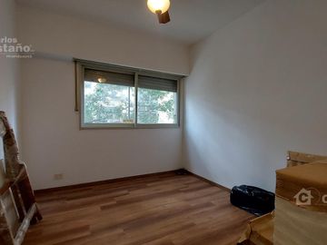 Cómodo Depto. 3 Amb. con Cochera a 1/c de Av. Balbín