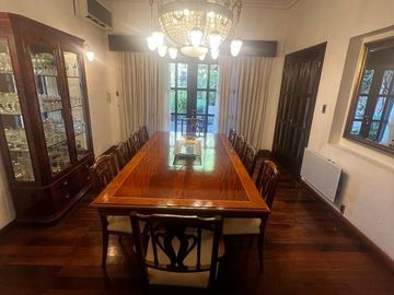 Casa en  Av. Libertador entre Salta y Av. España