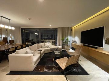 PENT HOUSE EN HYATT -  VISTA A ANDARES.