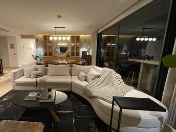 PENT HOUSE EN HYATT -  VISTA A ANDARES.