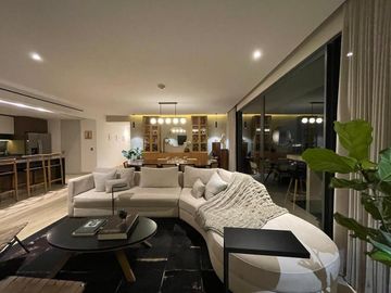 PENT HOUSE EN HYATT -  VISTA A ANDARES.