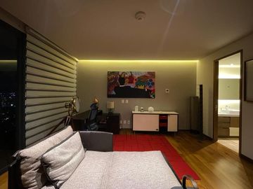 PENT HOUSE EN HYATT -  VISTA A ANDARES.