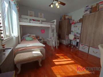 Venta Departamento 4 ambientes con cochera en Caballito