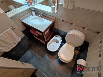 Venta Departamento 4 ambientes con cochera en Caballito