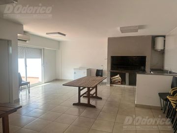 Departamento de 1 dormitorio y cochera en venta en Caballito