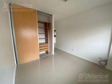 Departamento de 1 dormitorio y cochera en venta en Caballito