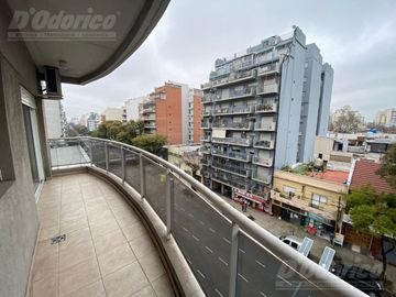 Departamento de 1 dormitorio y cochera en venta en Caballito