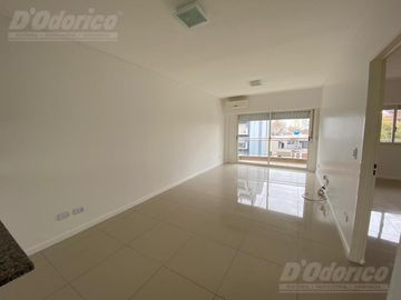 Departamento de 1 dormitorio y cochera en venta en Caballito