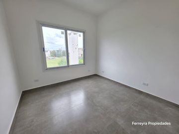 Venta de Casas 5 Ambientes con Pileta
