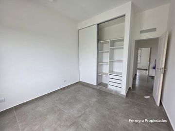 Venta de Casas 5 Ambientes con Pileta