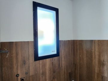 Casa a estrenar en venta - lote interno - con piscina - Barrio pilar del este