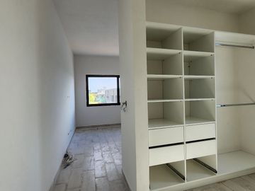 Casa a estrenar en venta - lote interno - con piscina - Barrio pilar del este