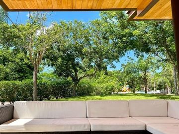 CASA EN VENTA MÉRIDA,  4 RECÁMARAS, PRIVADA PARQUE CENTRAL, CHOLUL
