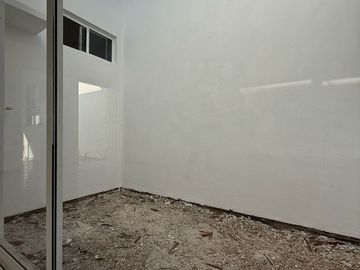Casa de 2 Habitaciones en el Fraccionamiento Palmeras, Ciudad Caucel, Mérida