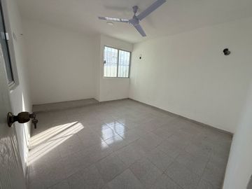 Casa de 2 Habitaciones en el Fraccionamiento Palmeras, Ciudad Caucel, Mérida