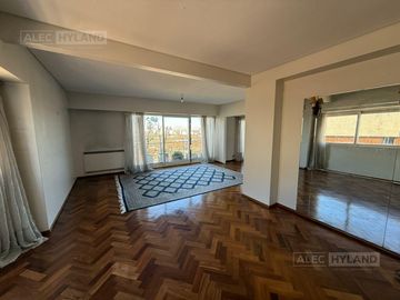 Departamento de 5 ambientes en venta con vista en Martínez
