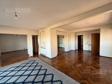 Departamento de 5 ambientes en venta con vista en Martínez