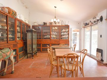 Casa en venta de 5 dormitorios - Funes