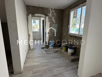 Casa en venta de 4 dormitorios a la laguna en Laguna Grande