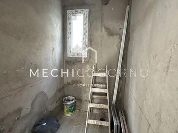 Casa en venta de 4 dormitorios a la laguna en Laguna Grande
