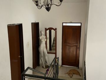 Se Vende Casa En Champagnat De Dos Pisos Comercial