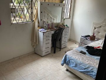 Se Vende Casa En Champagnat De Dos Pisos Comercial