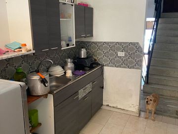 Se Vende Casa En Champagnat De Dos Pisos Comercial