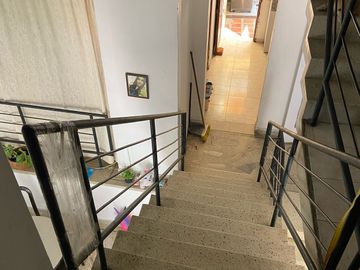 Se Vende Casa En Champagnat De Dos Pisos Comercial