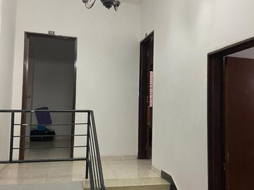 Se Vende Casa En Champagnat De Dos Pisos Comercial