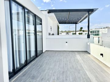 Casa en venta en Valle Imperial, Zapopan, Jal.