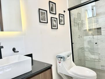 Casa en venta en Valle Imperial, Zapopan, Jal.