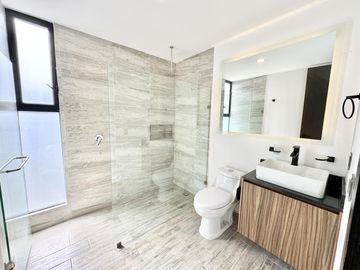 Casa en venta en Valle Imperial, Zapopan, Jal.