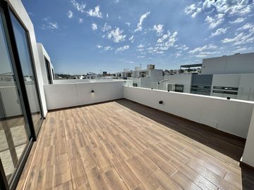 Casa en venta en Valle Imperial, Zapopan, Jal.